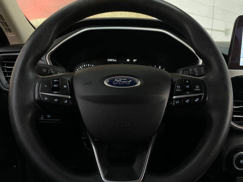2020 Ford Escape SE