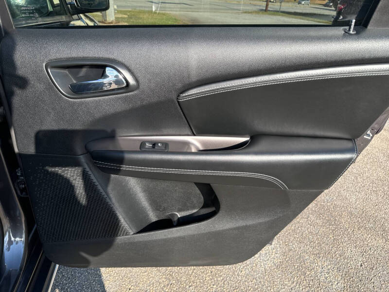 2018 Dodge Journey Crossroad