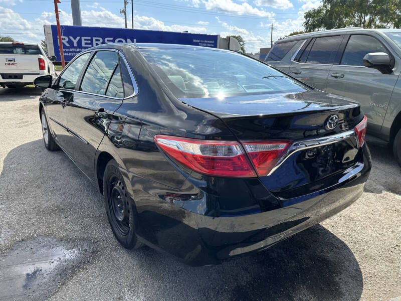 2017 Toyota Camry LE