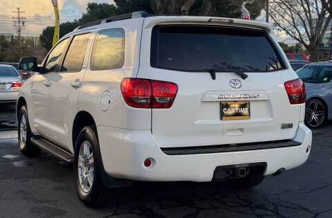 2013 Toyota Sequoia SR5