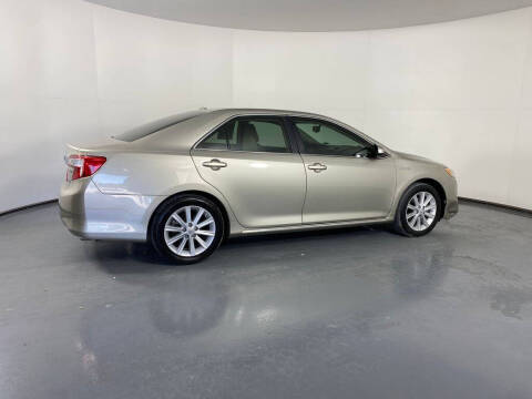 2014 Toyota Camry Hybrid XLE