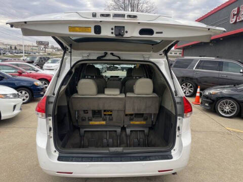 2011 Toyota Sienna
