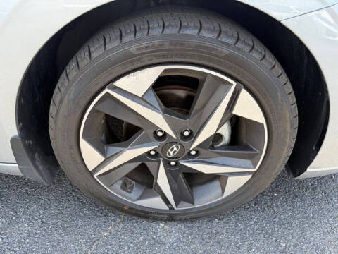 2023 Hyundai Elantra