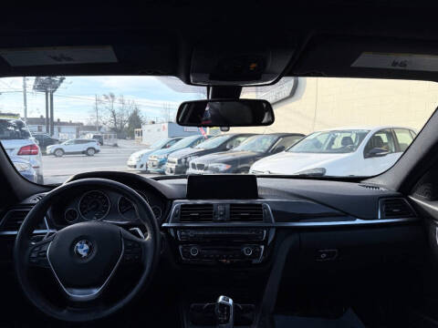 2017 BMW 3 Series 330e iPerformance