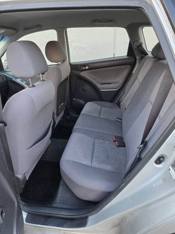 2004 Toyota Matrix XR