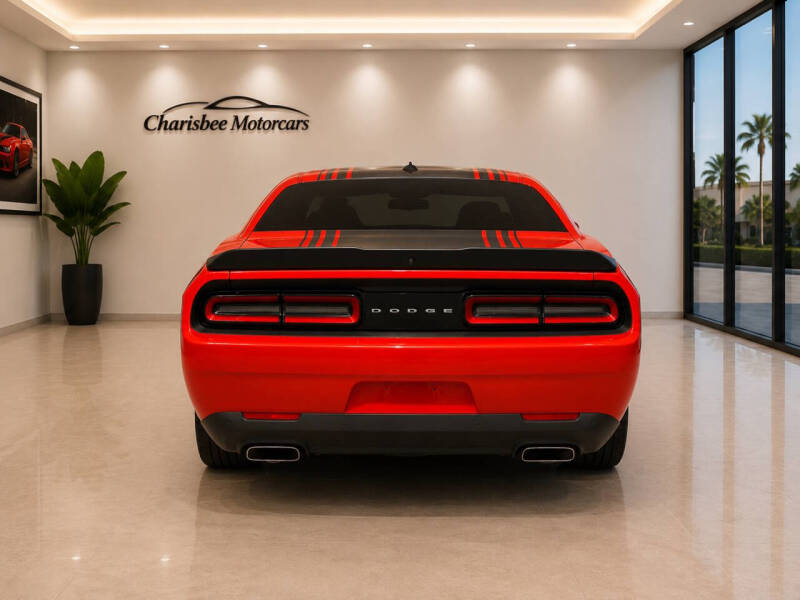 2018 Dodge Challenger R/T Shaker