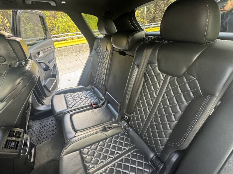 2020 Audi SQ5 3.0T quattro Premium Plus