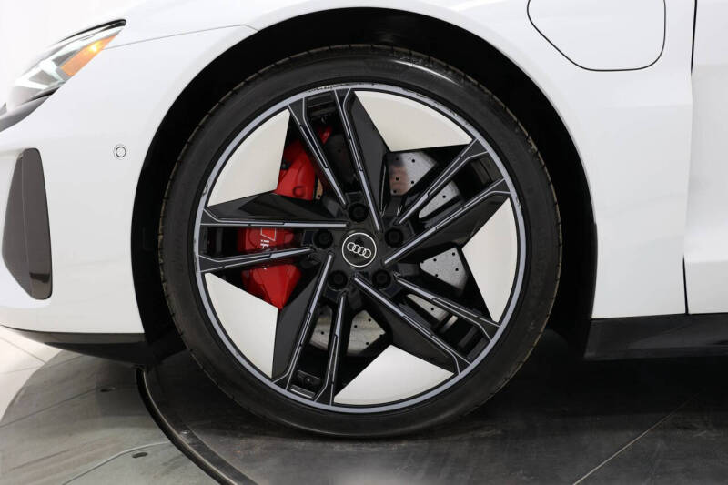 2022 Audi RS e-tron GT quattro