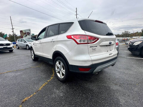 2015 Ford Escape SE