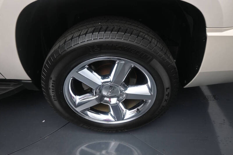 2012 Chevrolet Suburban LTZ
