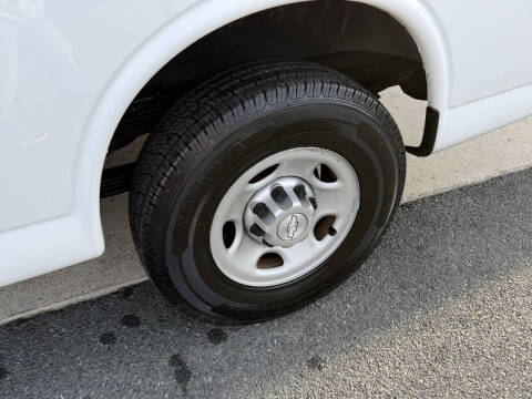 2017 Chevrolet Express 2500