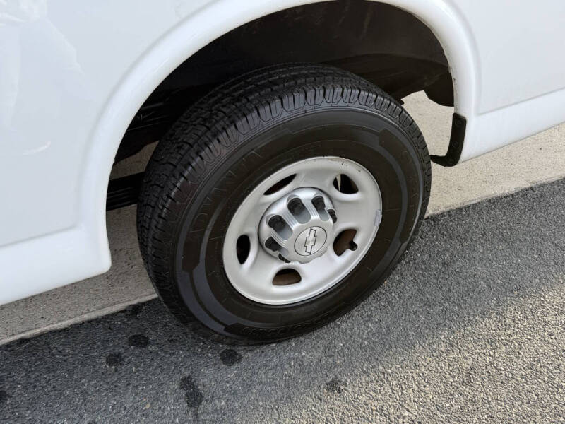 2017 Chevrolet Express 2500