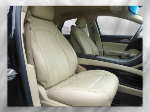 2014 Lincoln MKZ