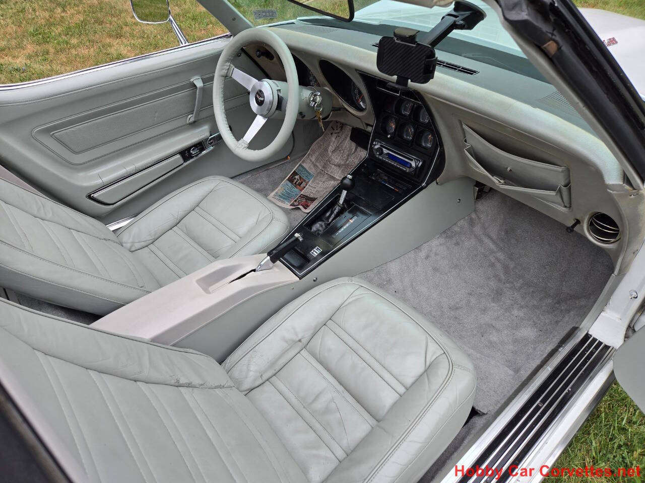 1977 Chevrolet Corvette 18