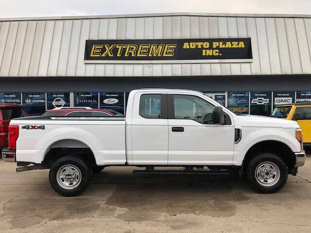 2017 Ford F-350 Super Duty for sale at Extreme Auto Plaza in Des Moines, IA