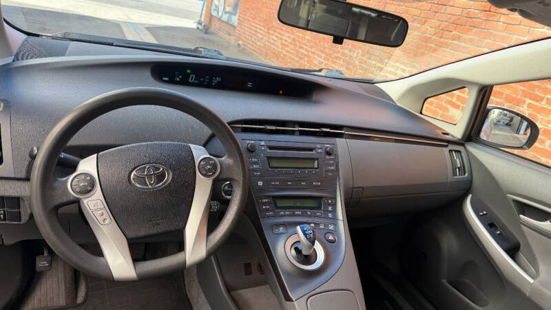 2010 Toyota Prius I