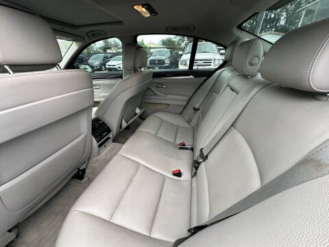 2013 BMW 5 Series 528i