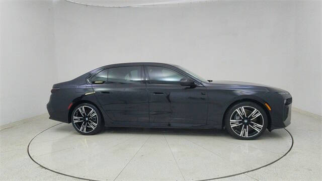 2024 BMW 7 Series 740i