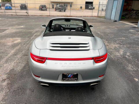 2014 Porsche 911 Carrera 4