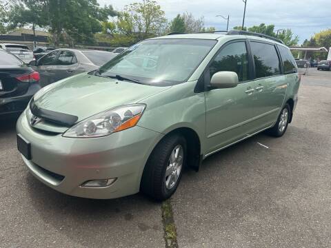2009 Toyota Sienna for sale at Universal Auto Sales Inc in Salem OR
