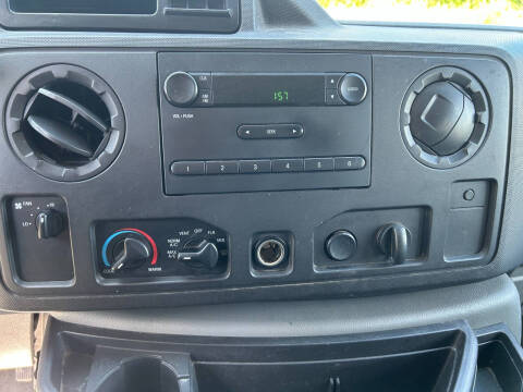 2010 Ford E-Series E-250