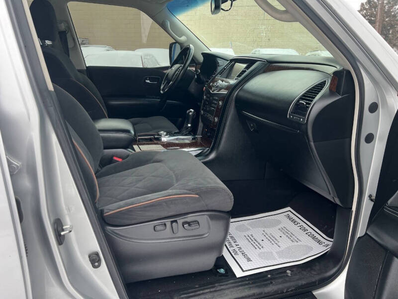 2017 Nissan Armada SV