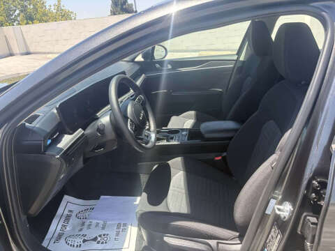 2026 Kia K5 LXS