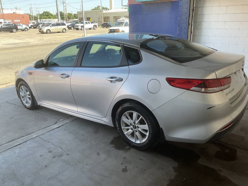 2016 Kia Optima LX