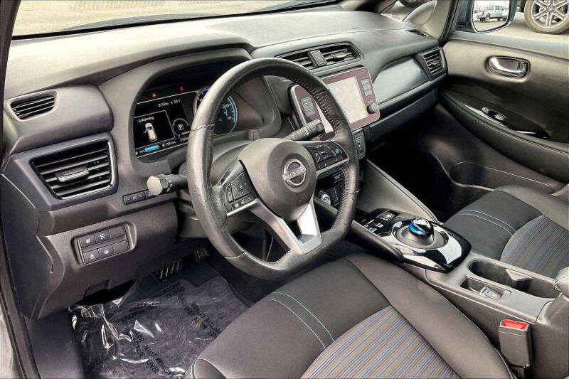 2024 Nissan LEAF SV PLUS