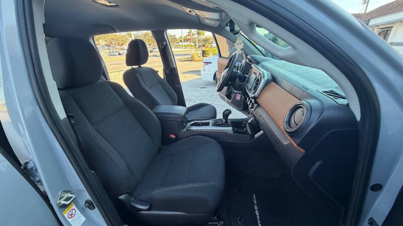 2019 Toyota Tacoma SR5 V6