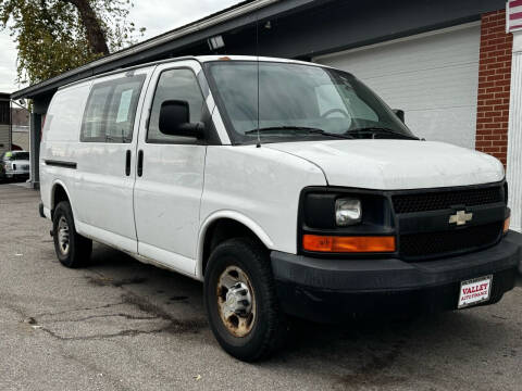 2007 Chevrolet Express for sale at Valley Auto Finance in Warren OH