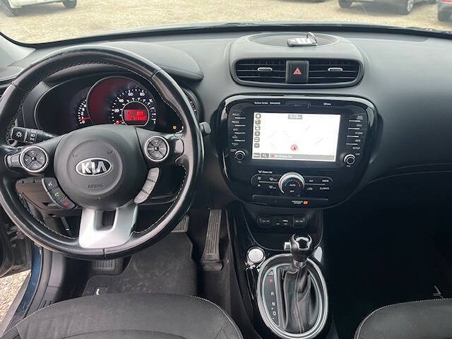 2017 Kia Soul +