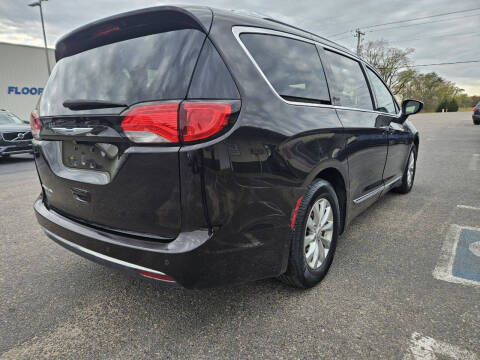 2018 Chrysler Pacifica Touring L Plus