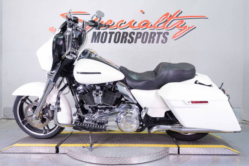 2018 Harley-Davidson Street Glide