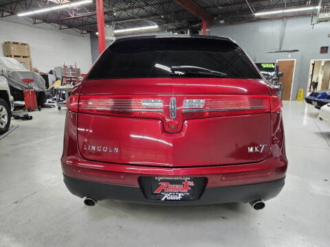 2014 Lincoln MKT