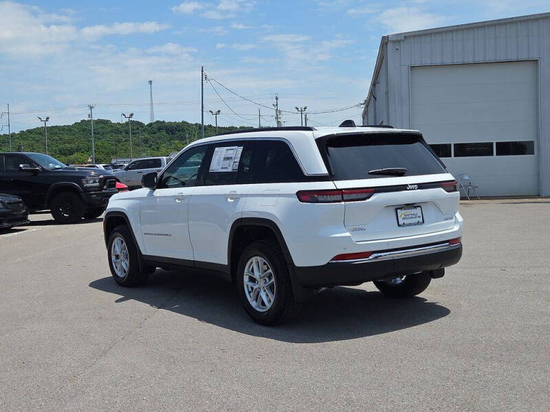 2026 Jeep Grand Cherokee Laredo