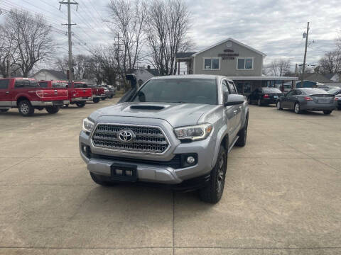 2017 Toyota Tacoma for sale at Owensboro Motor Co. in Owensboro KY