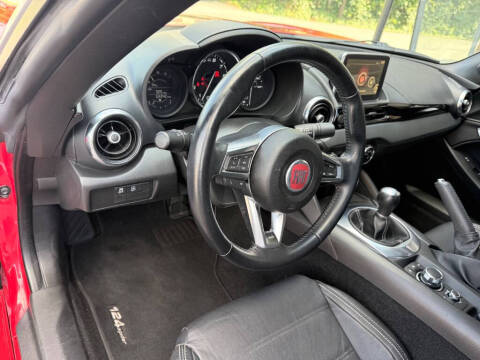 2017 FIAT 124 Spider Lusso