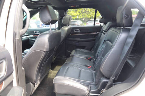 2017 Ford Explorer Platinum