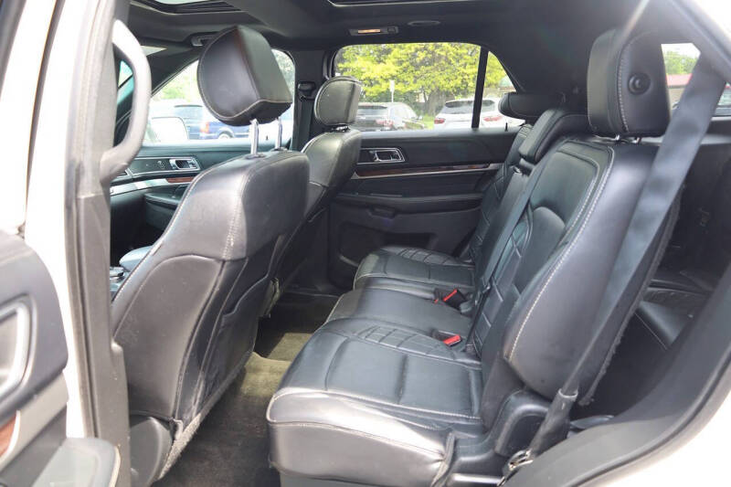 2017 Ford Explorer Platinum