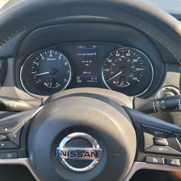 2018 Nissan Rogue SV