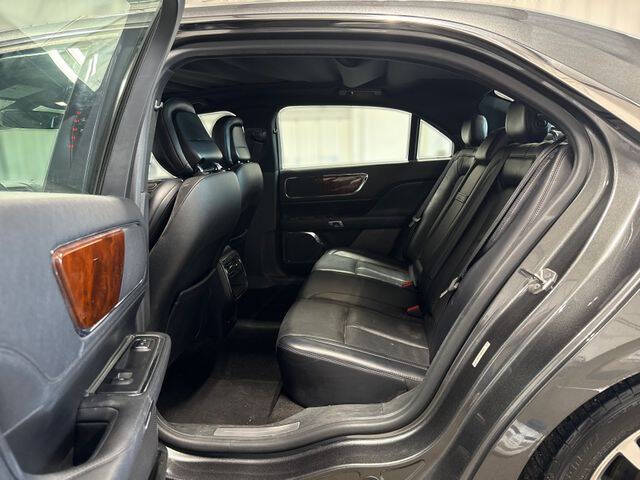 2019 Lincoln Continental Select