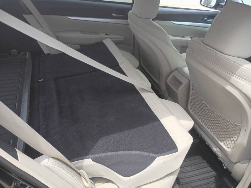 2012 Subaru Outback 2.5i Premium