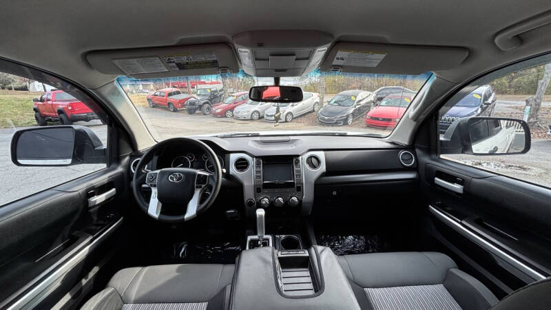 2014 Toyota Tundra SR5