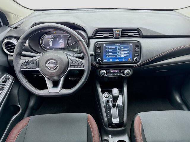 2023 Nissan Versa SR