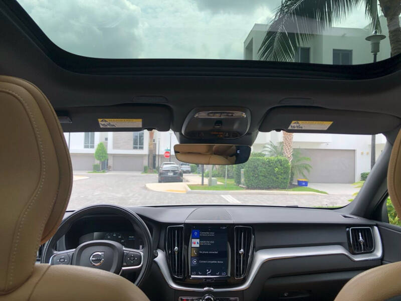 2019 Volvo XC60 T5 Momentum