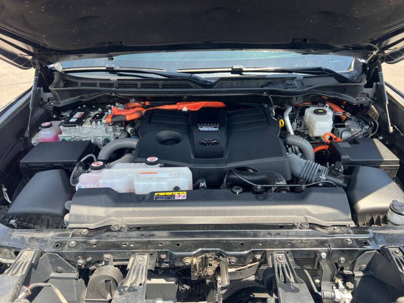 2024 Toyota Sequoia Platinum