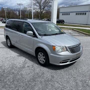 2012 Chrysler Town and Country for sale at Precision Automotive Group in Youngstown OH