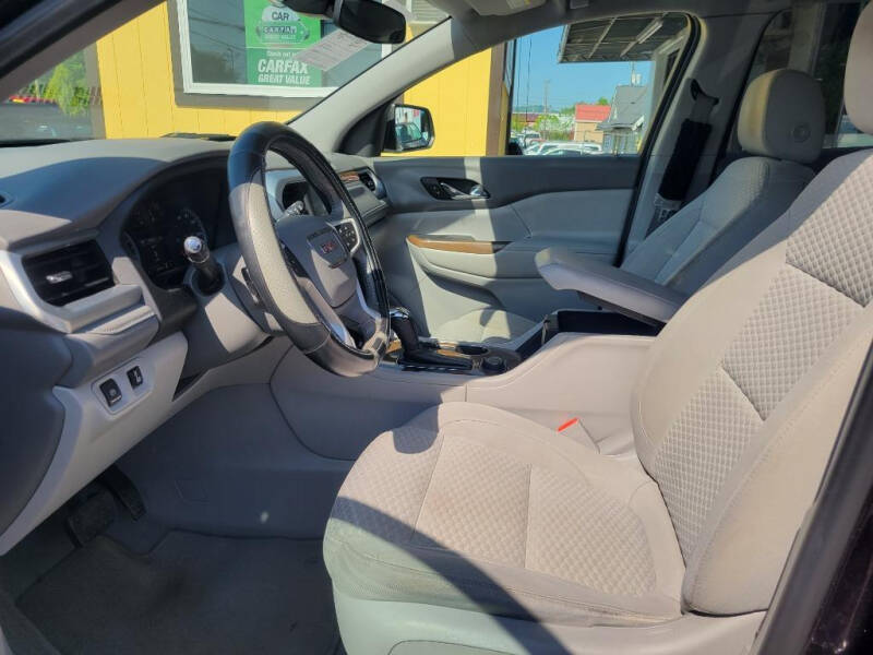 2018 GMC Acadia SLE-2