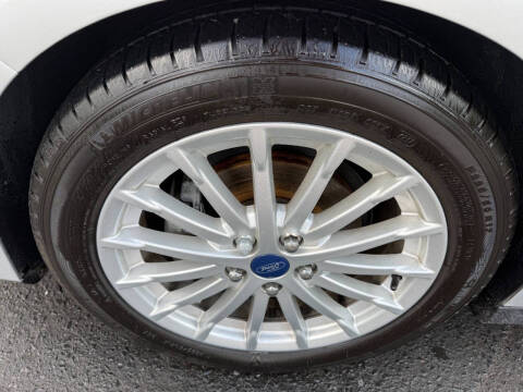 2013 Ford C-MAX Hybrid SEL